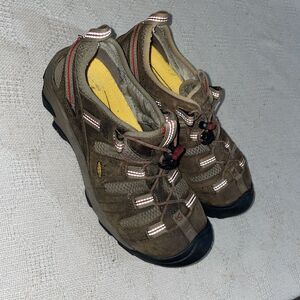 Keen Women’s Work Shoes Size 8.5 M. Brown Leather Safety Toe Outdoors Hiking